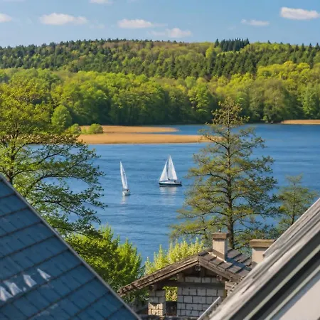 Artystyczny Picasso Z Widokiem Na Jezioro I Tarasem Διαμέρισμα