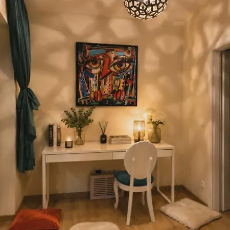 Artystyczny Picasso Z Widokiem Na Jezioro I Tarasem Διαμέρισμα *