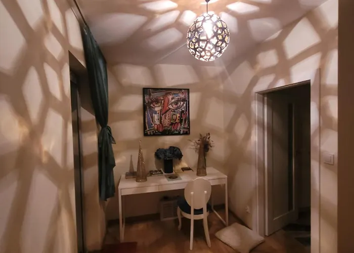 Artystyczny Picasso Design, Jezioro I Tv60 